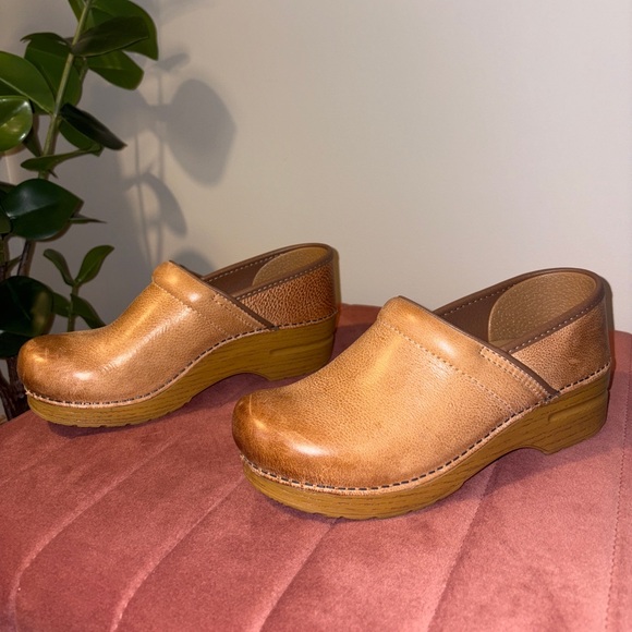 Dansko Clogs - Picture 2 of 5